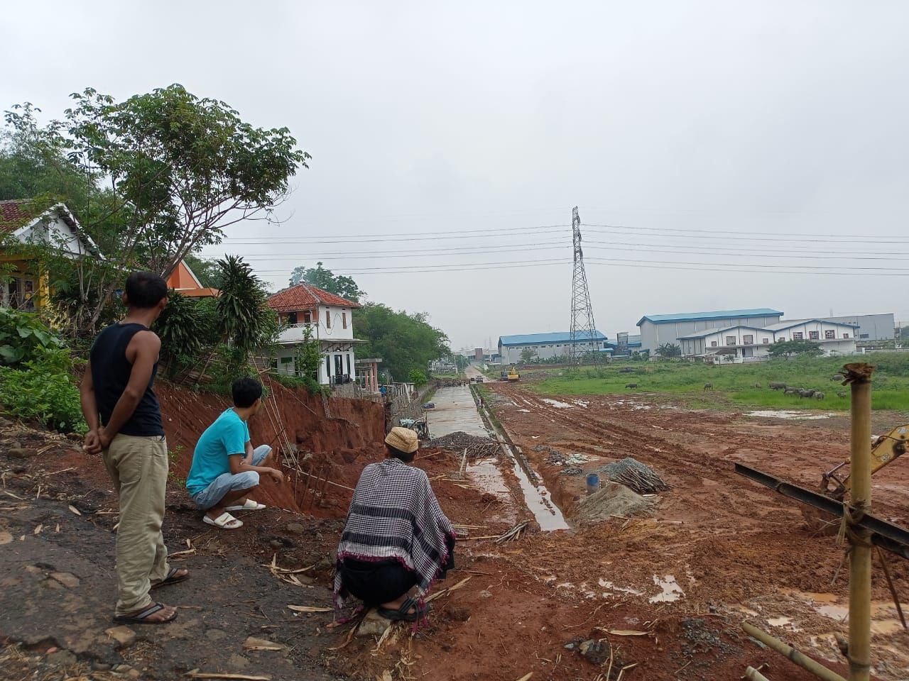 Tebing Galian Proyek Kawasan Millennium di Kadu Agung Tigaraksa Longsor
